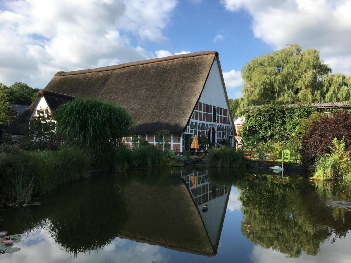 Hotel Taubenhof - Gut Cadenberge Exteriér fotografie