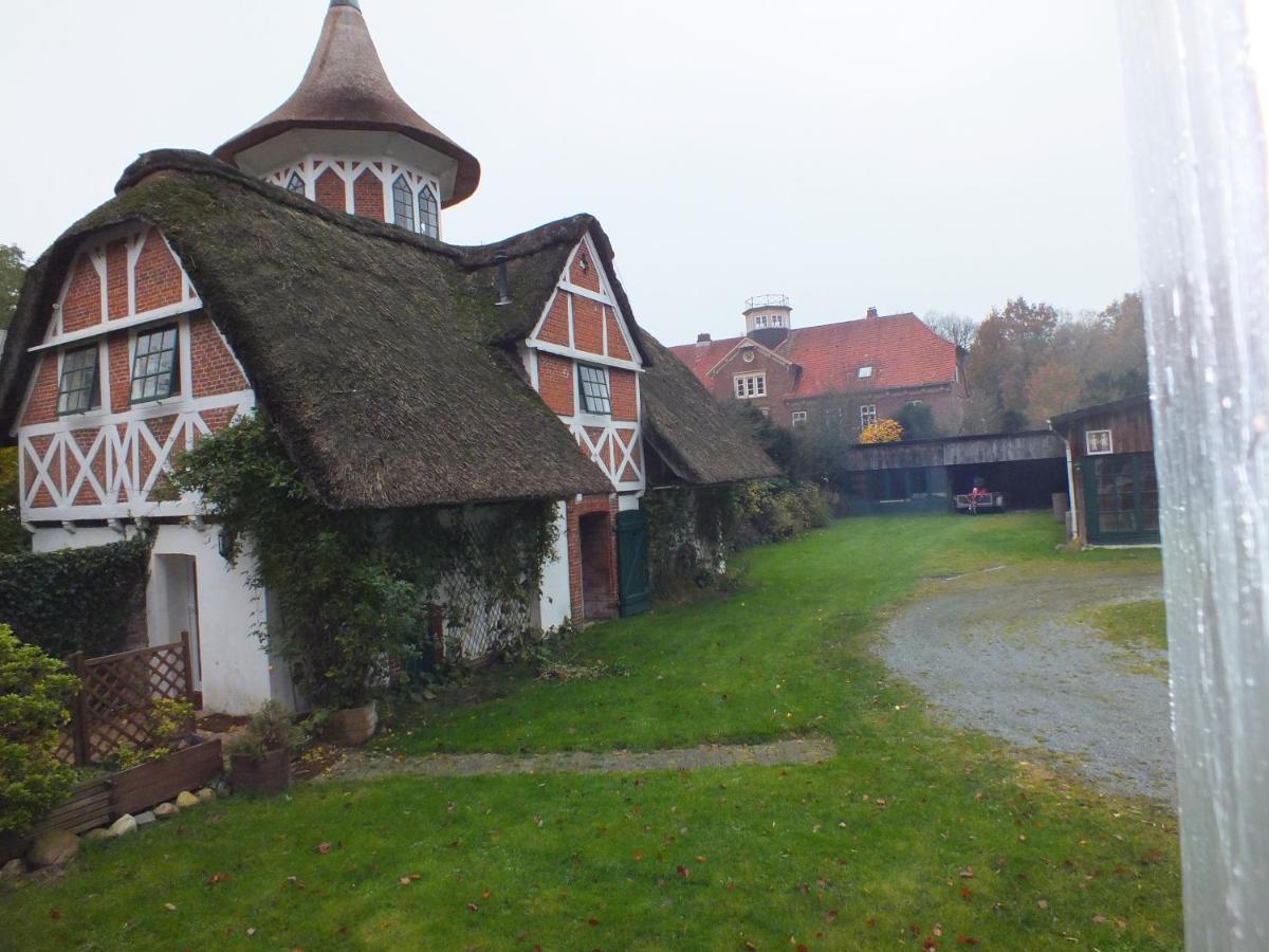 Hotel Taubenhof - Gut Cadenberge Exteriér fotografie