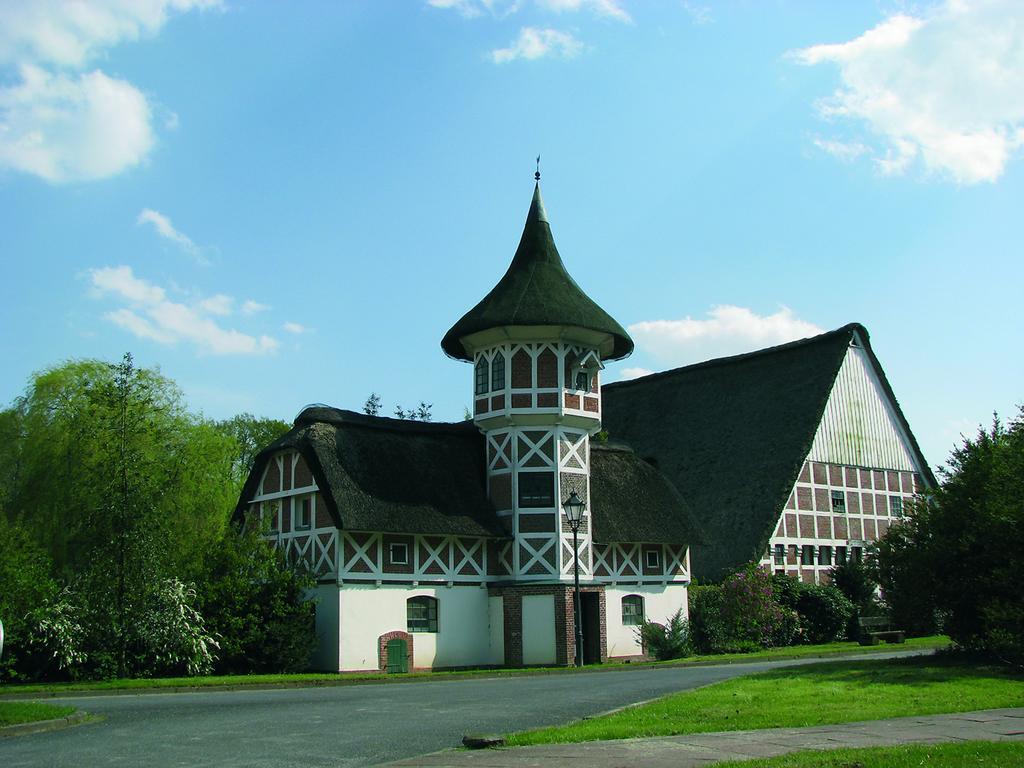 Hotel Taubenhof - Gut Cadenberge Exteriér fotografie